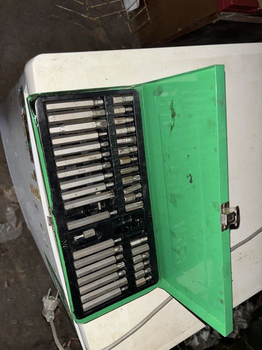 Продам инструменты для сто