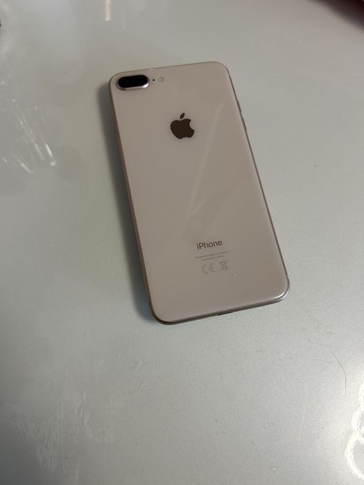 Iphone 8 Plus.