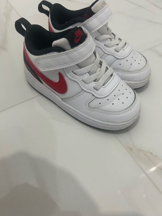 Детски маратонки на Nike