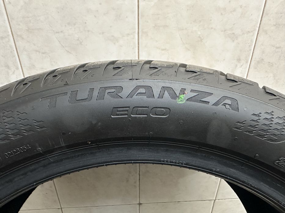 Летни гуми 215 50 18