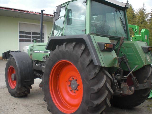 Piese tractor Fendt 312 din dezmembrari Case Ih