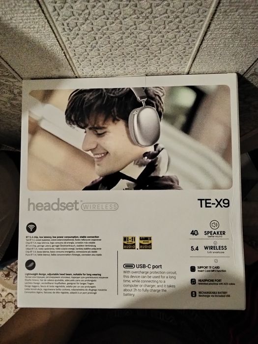 Наушники новые в упаковки