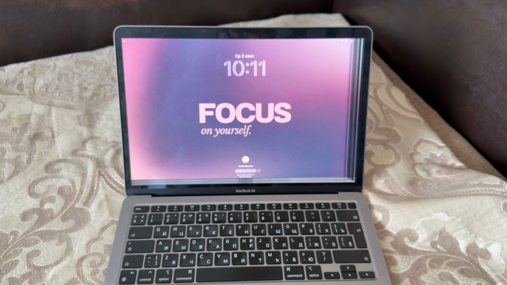 MacBook Air M1 8/256 ГБ