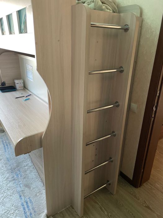 Кровать двухярусная трансформер