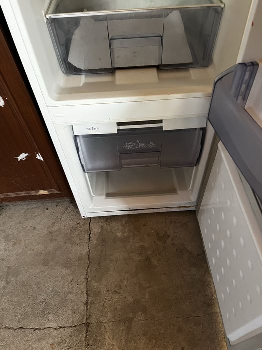 Холодильник  BEKO