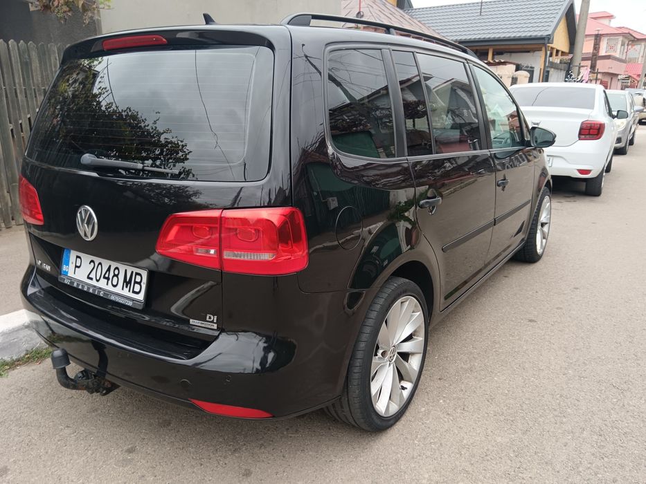 VOLKSWAGEN Touran 2012 — imagine 4