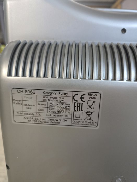 Minifrigider portabil Camry CR 8062, 20 l, Alimentare 220V si auto 12V