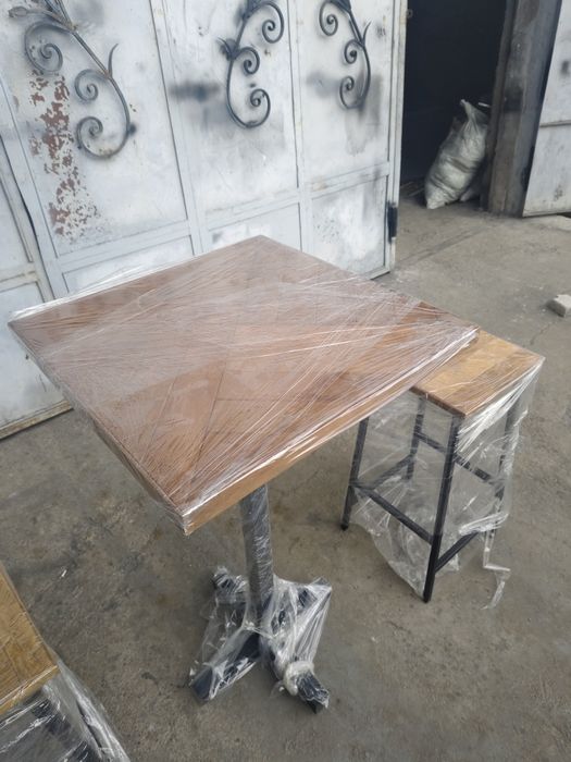 Лофт. Стол, стул, табуретки.