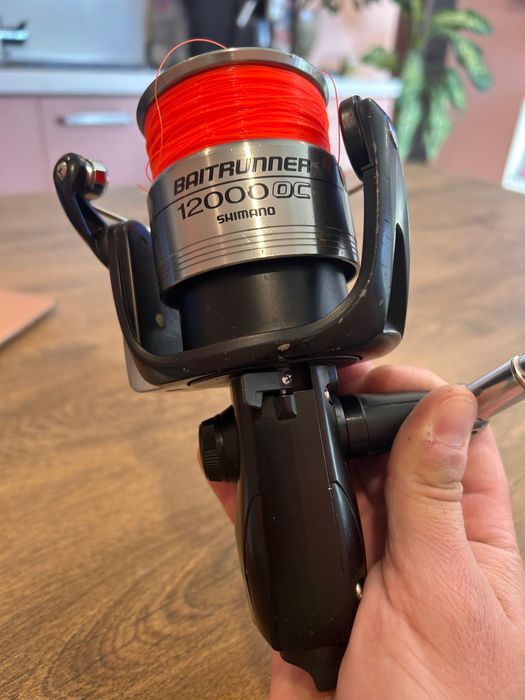 Макара shimano baitrunner 12000 oc