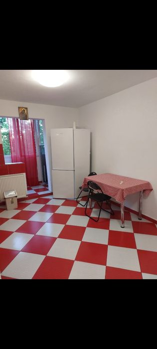 Proprietar Inchiriez apt 2 camere  Berceni