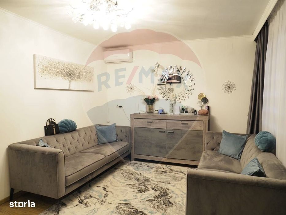 Casă / Vilă cu 9 camere de vânzare