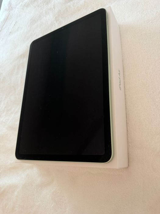 iPad Air (4th Generation) Wi-Fi