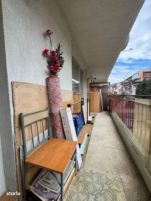 Apartament 31mp, balcon, etaj 1, zona Eroilor