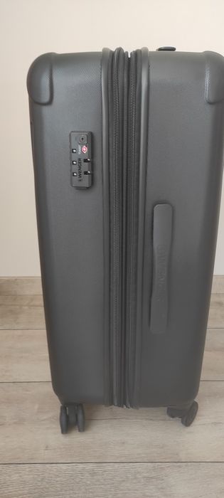 Куфар Wenger за пътуване