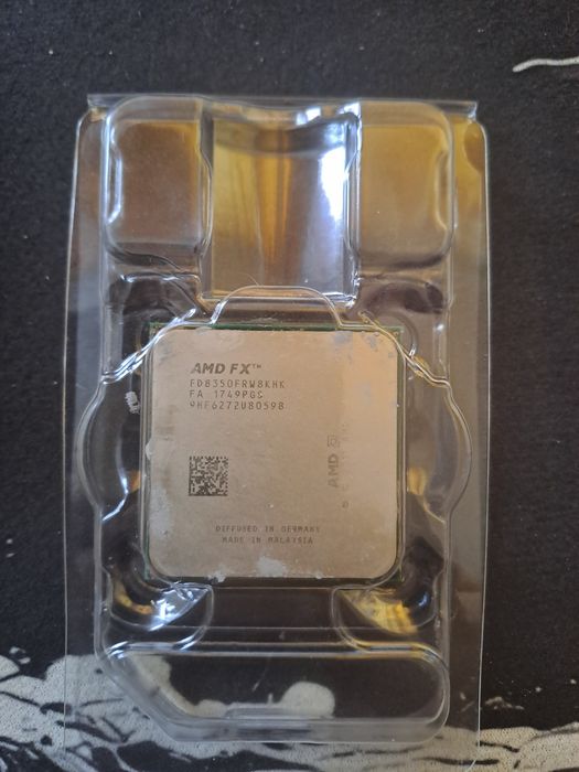 Vând procesor AMD FX-8350