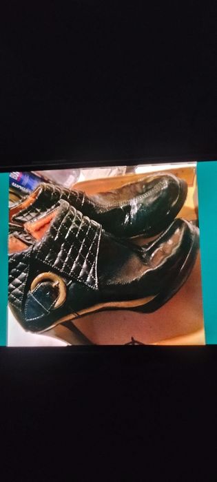 Numărul 39 ,puțin purtate