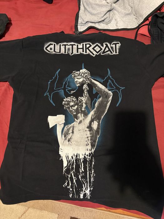 Продавам тениска на Luda