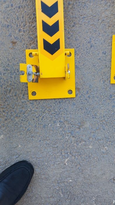 Vând 3 blocatoare parcare