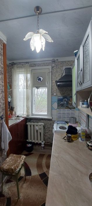 Срочно продается 2-х комнатная квартира в Янгихаётском районе Спутник
