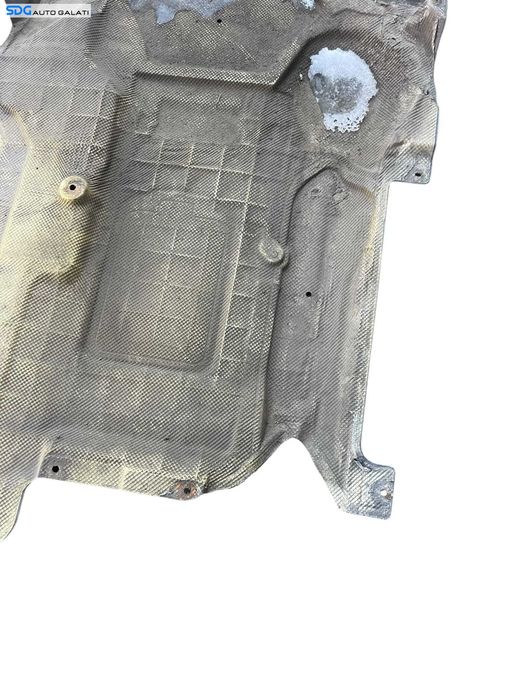 Scut Motor Plastic Mercedes Clasa C Class W204 2007 - 2014 Cod A2045202223 [B4344]
