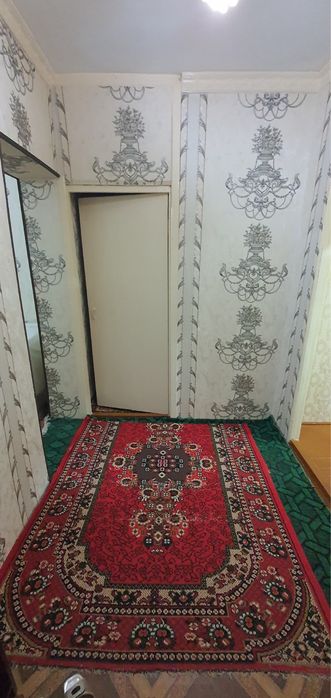 Qarshi Avrora Uy Sirochna sotiladi narsa bilan 3 xona 4 hona qilingan