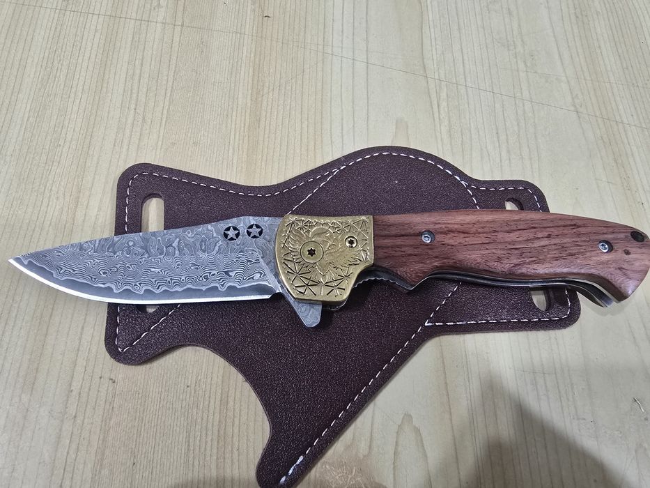 Сгъваем нож Mahogany Duke VGIO Damascus
Сгъваем нож Mahogany Duke-