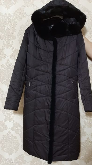 Продам пуховик..