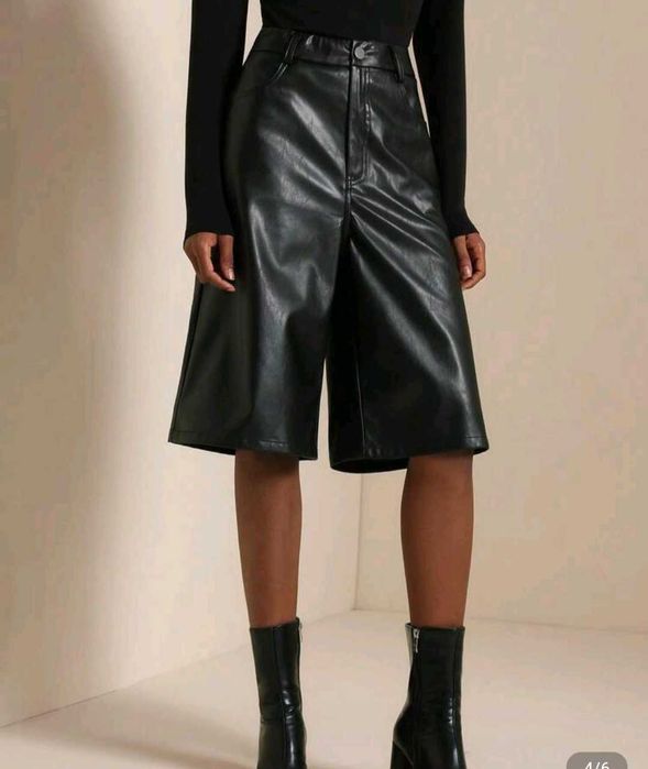 Кожен черен панталон