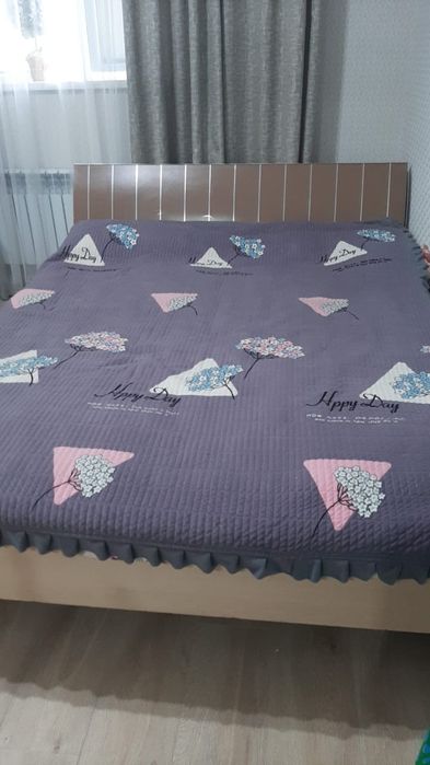 Евро-мебель б/у в хорошем состоянии.