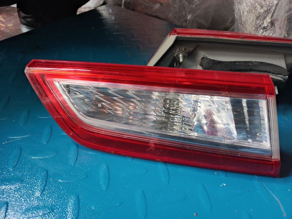 Фонарь на  багажник Camry 50 Америка