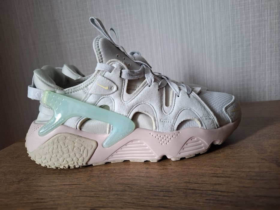 Nike air Huarache дамски маратонки 40 номер.
