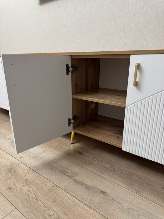 СРОЧНО продам ТВ тумбу