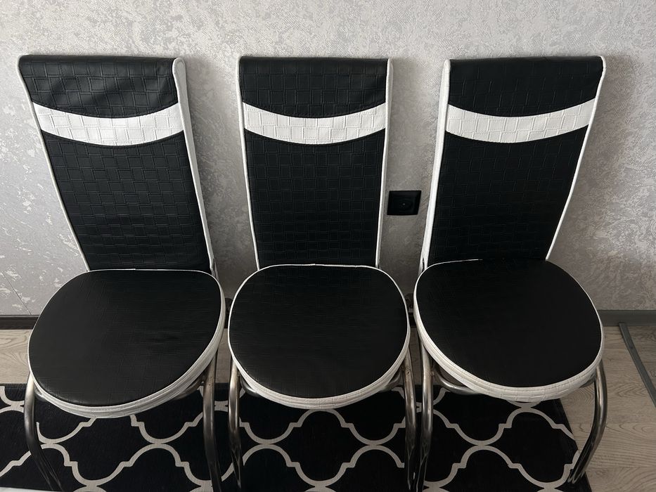 Продаются стулья - 6 штук