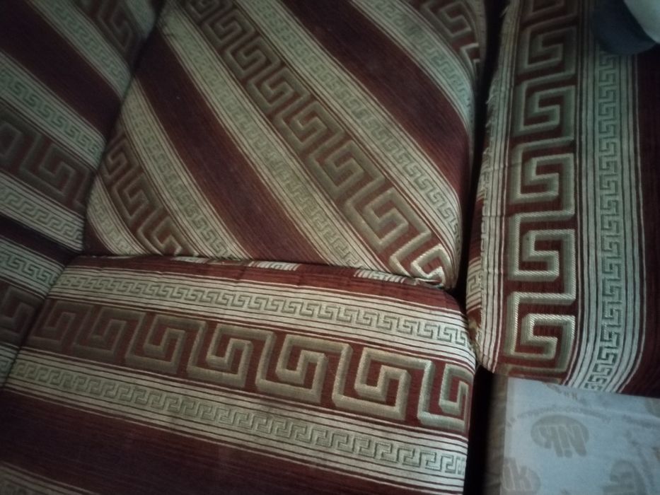 Диван угловой       .