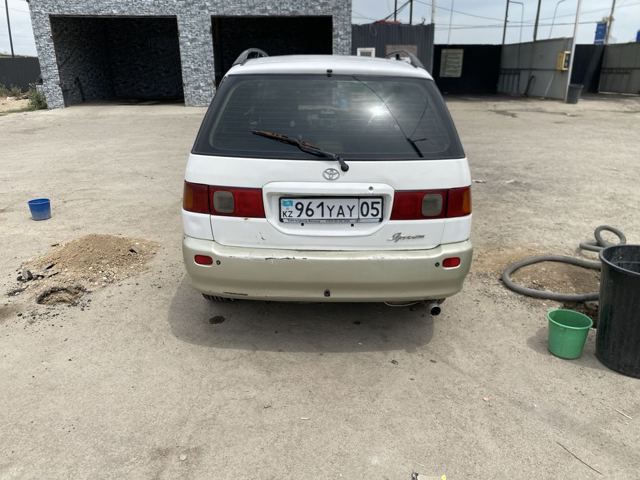 Продам машину в хорошем состояние