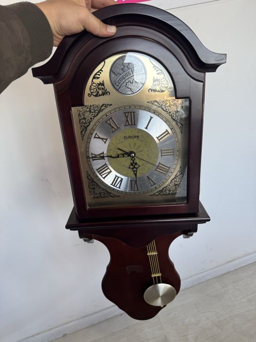 Часы настенные оригинальный