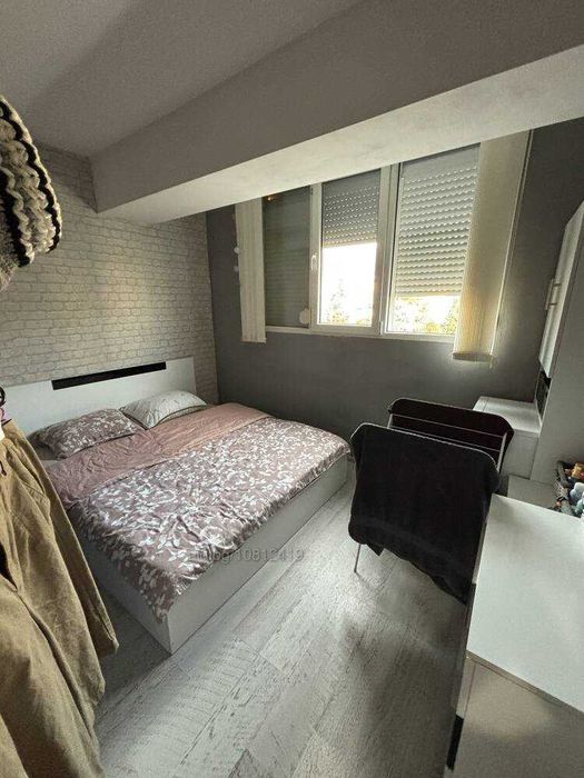 Сливен Двустаен апартамент преустроен на тристаен