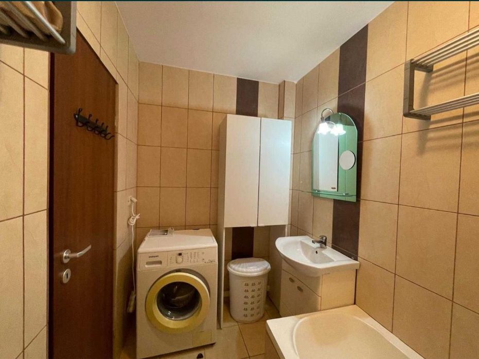 Inchiriez apartament