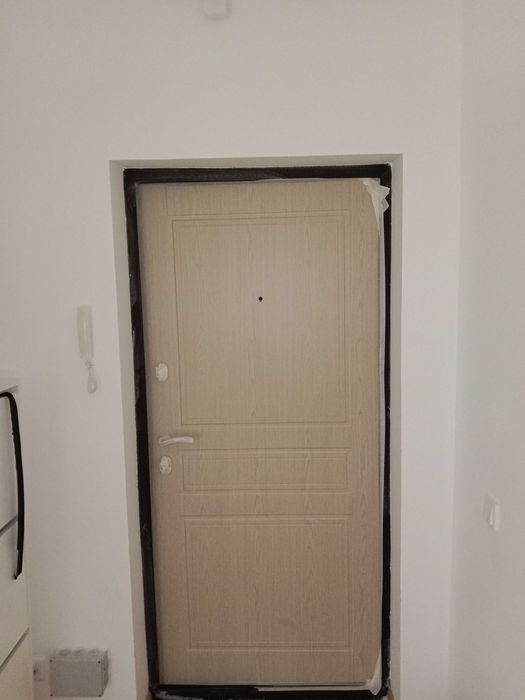 Покраска дверей качественно