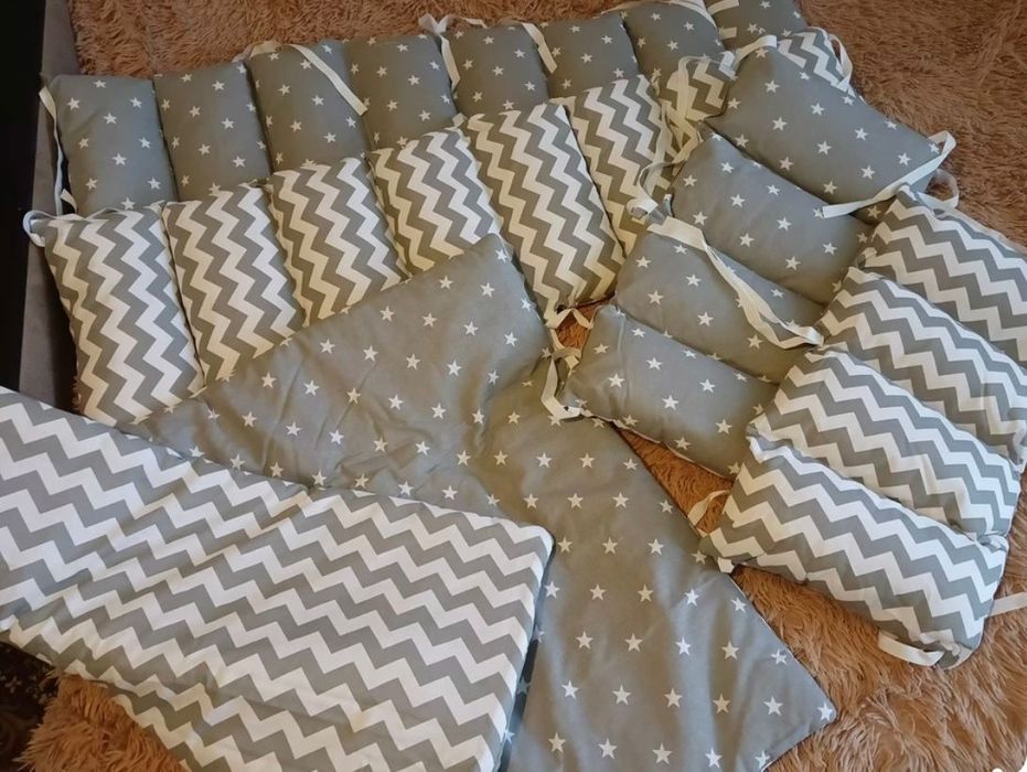 Бортики в кроватку