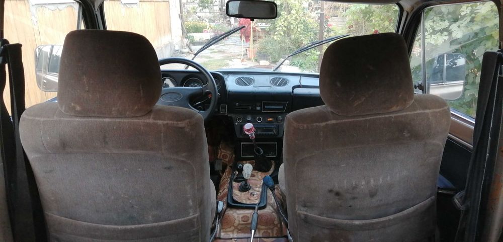 Нива 2121 4Х4 внедорожник