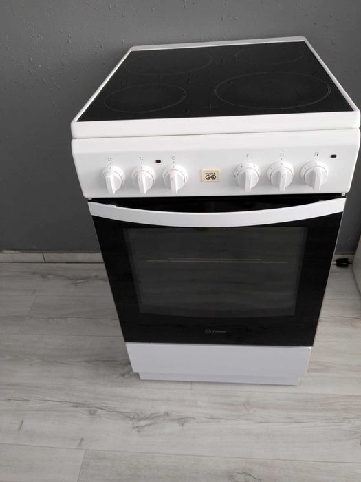 Готварска печка Indesit