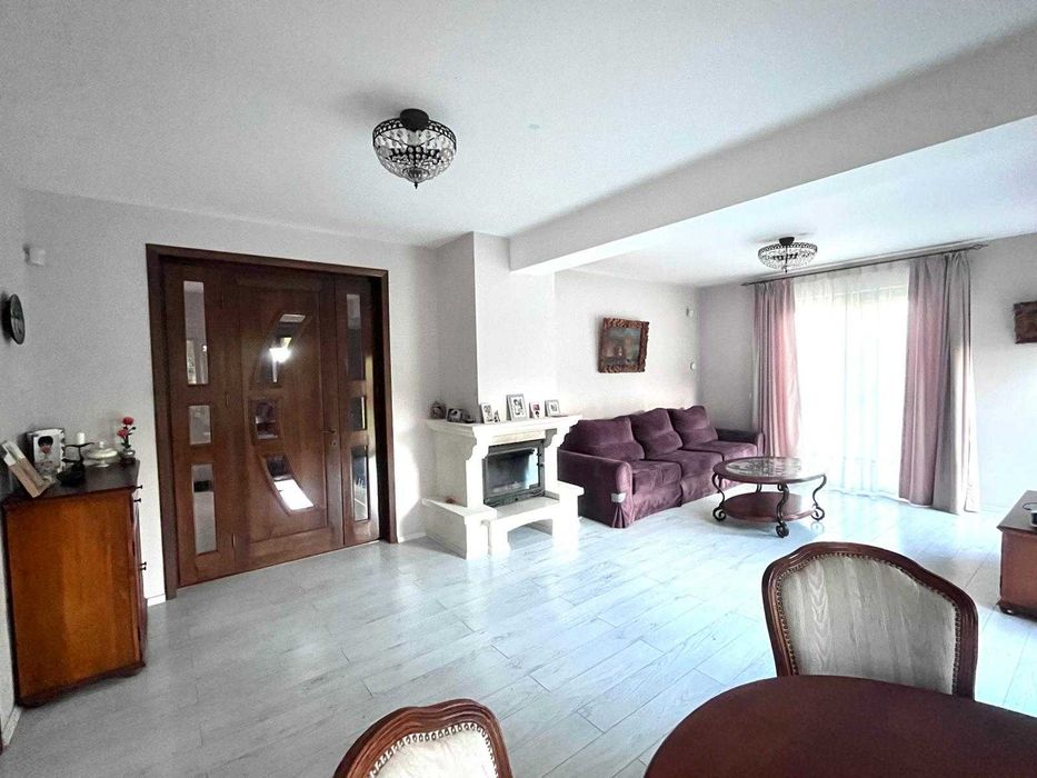Vila ,, la cheie ", 1158 €/mp