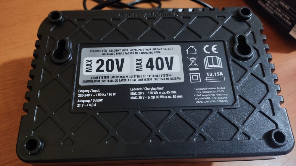 Încărcător acumulatori ferrex activ energy