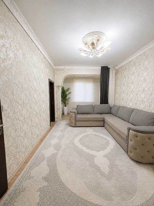 7-кварталда Новза метро 1та қизга кв-ра 2 киз булиб турилади безмаклер