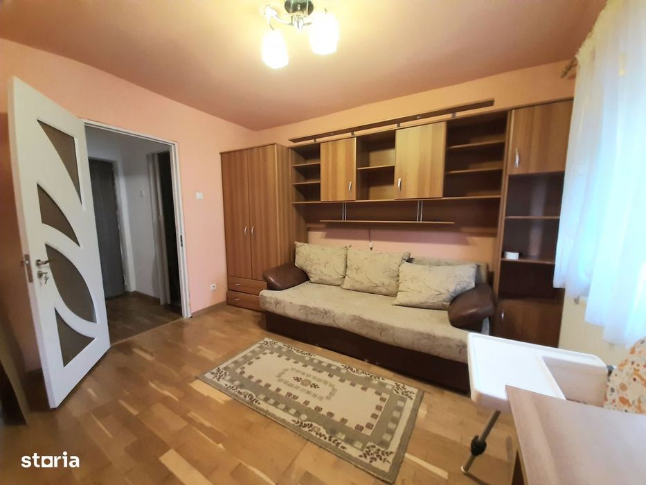 Vand apartament 3 camere PARTER, bloc caramida, Micro 16, Satu Mare