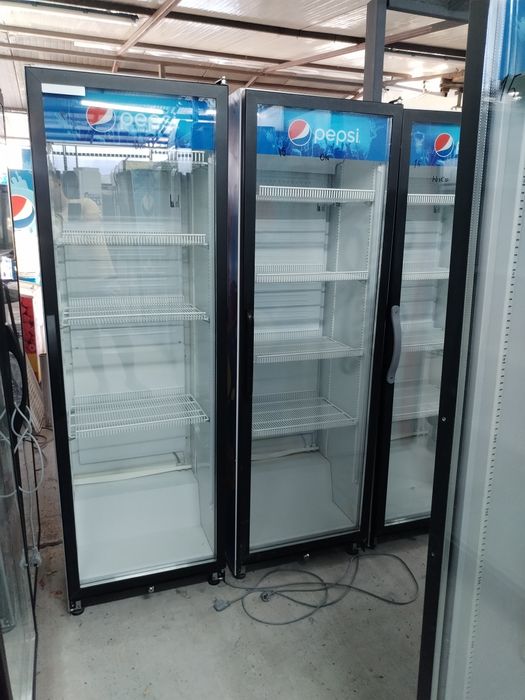 Vitrina frigorifica verticala /vitrine /frigider