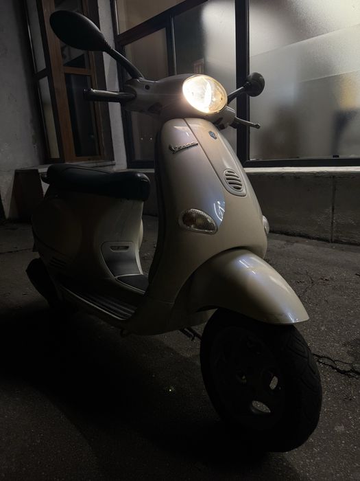 Vand scuter piaggio vespa 125 din 2004