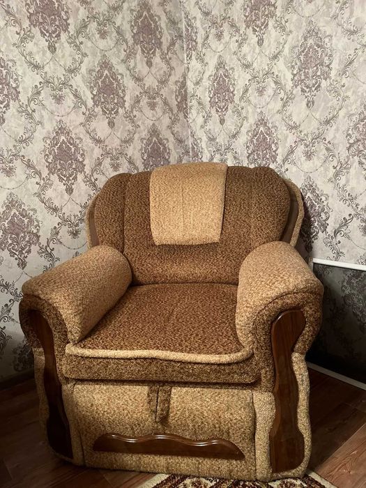 Диван раскладной + кресло