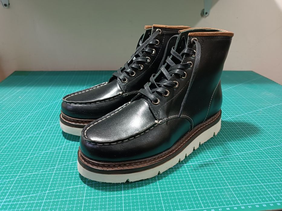 Кожаные рантовые ботинки